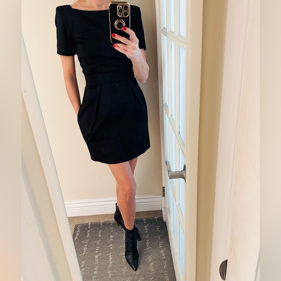 French Connection | Classy Fitted Dress - Picture 10 of 11